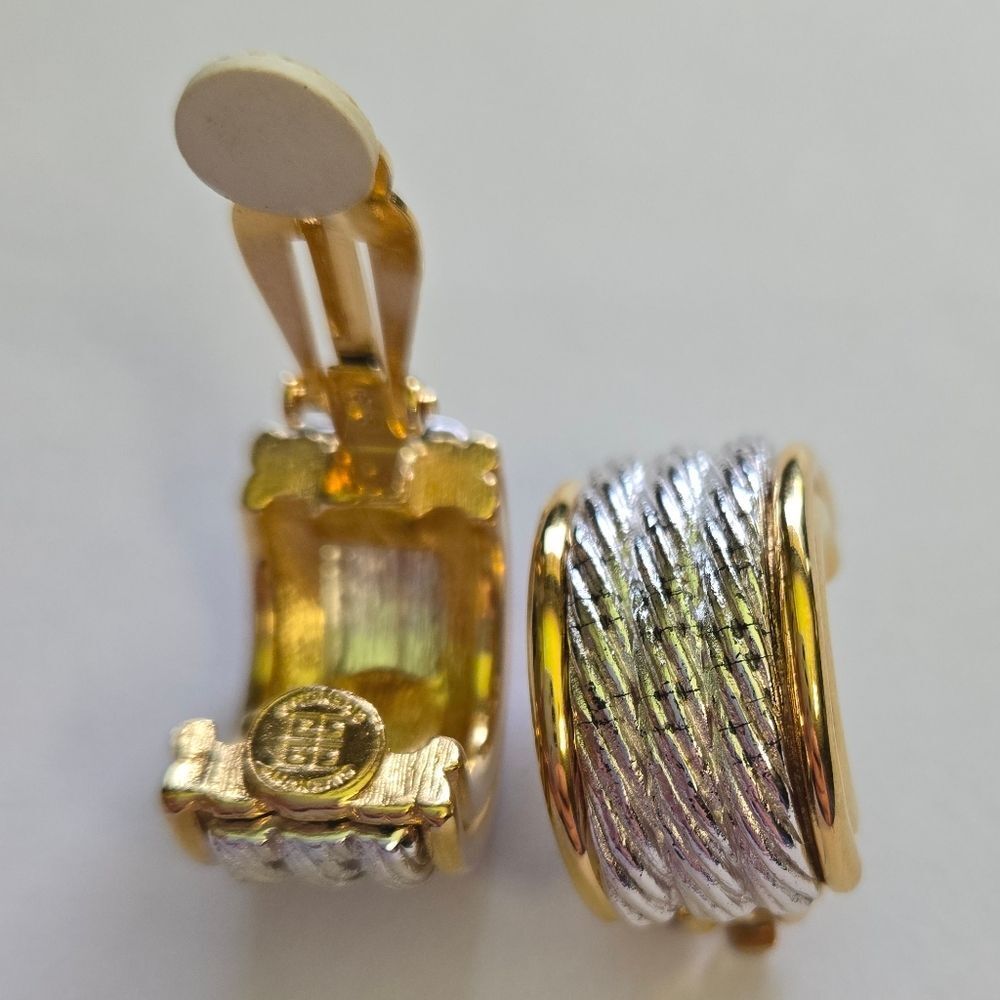 🐢 Givenchy Half Hoop Two Tone Clip Earrings. Excellent Condition. Authentic! - Picture 9 of 11